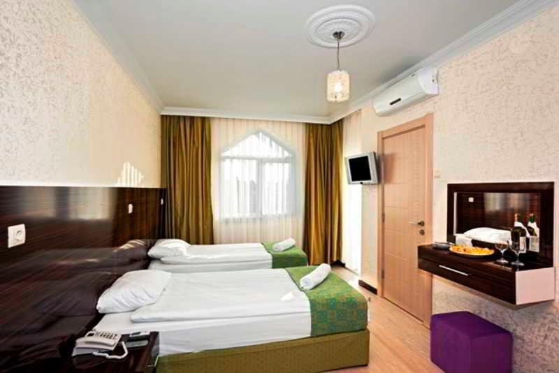Otel Sato 3*